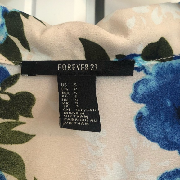 Floral Blouse - Picture 3 of 3